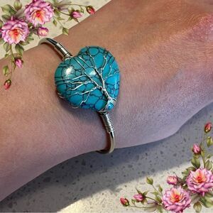 Stone Heart Bangle Bracelet